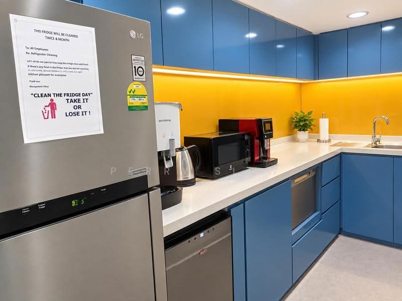 Fitted Shophouse Office at Amoy Street Near Telok Ayer MRT, Amoy St / Telok Ayer St, Boat Quay / Raffles Place / Marina, 1,000 sqft, Shop / Shophouse For Rent, by Perry Siow, 500266112 - Kitchen - CommercialGuru.com.sg