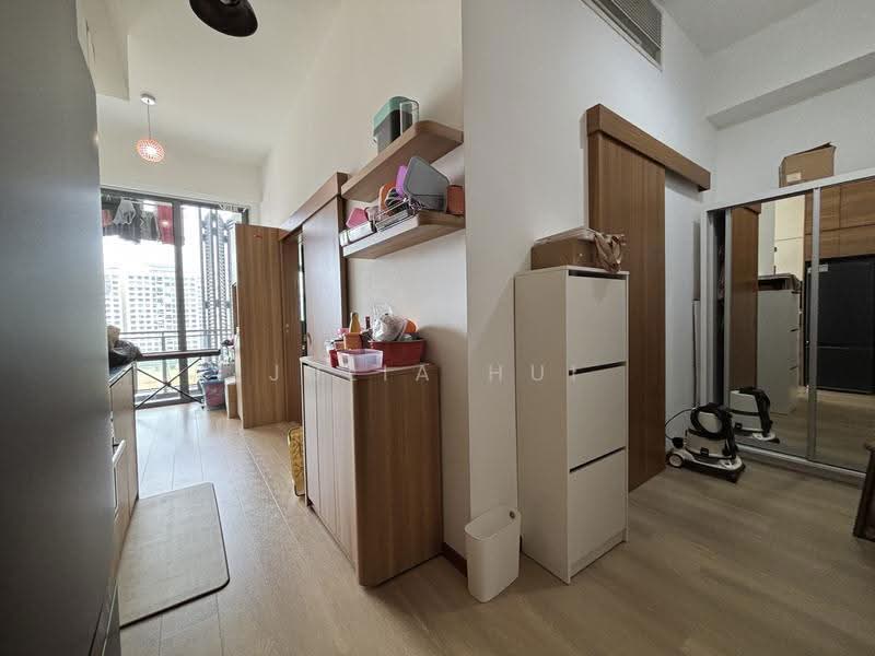 Watertown, 69 Punggol Central, Hougang / Punggol / Sengkang, 1 Bedroom, 581 sqft, Condominium For Rent, by Julia Hui, 500266121 - Kitchen and Study - PropertyGuru.com.sg