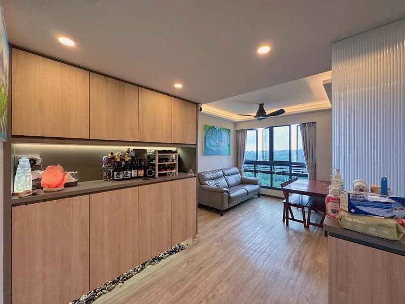 95 Dawson Road, 95 Dawson Road, Alexandra / Commonwealth, 2 Bedrooms, 678 sqft, HDB Flat For Sale, by Thomas Teo, 500266152 - Living Room - PropertyGuru.com.sg