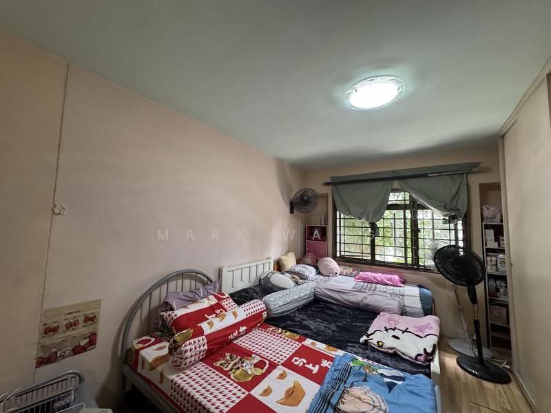 656B Jurong West Street 61, 656B Jurong West Street 61, Boon Lay / Jurong / Tuas, 3 Bedrooms, 1,194 sqft, HDB Flat For Sale, by Mark Wang, 500266162 - Bedroom - PropertyGuru.com.sg
