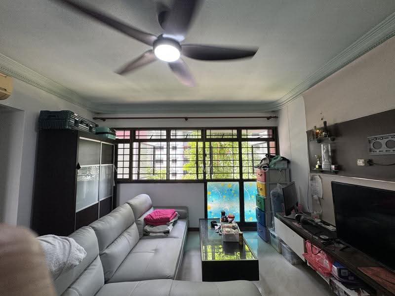 656B Jurong West Street 61, 656B Jurong West Street 61, Boon Lay / Jurong / Tuas, 3 Bedrooms, 1,194 sqft, HDB Flat For Sale, by Mark Wang, 500266162 - Living Room - PropertyGuru.com.sg