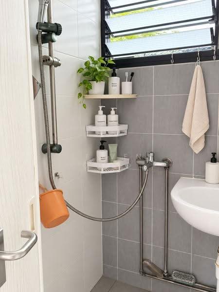 802 Woodlands Street 81, 802 Woodlands Street 81, Admiralty / Woodlands, Room Rental, 120 sqft, HDB Flat For Rent, by Steven Choo, 500266174 - Bathroom - PropertyGuru.com.sg