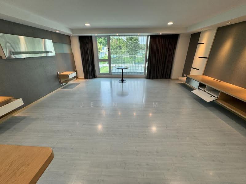 Rare Huge Semi Detached Unblocked View, Eunos / Geylang / Paya Lebar, 6 Bedrooms, 6,000 sqft, Semi-Detached House For Sale, by Jean Lim, 500266180 - Master Bedroom - PropertyGuru.com.sg