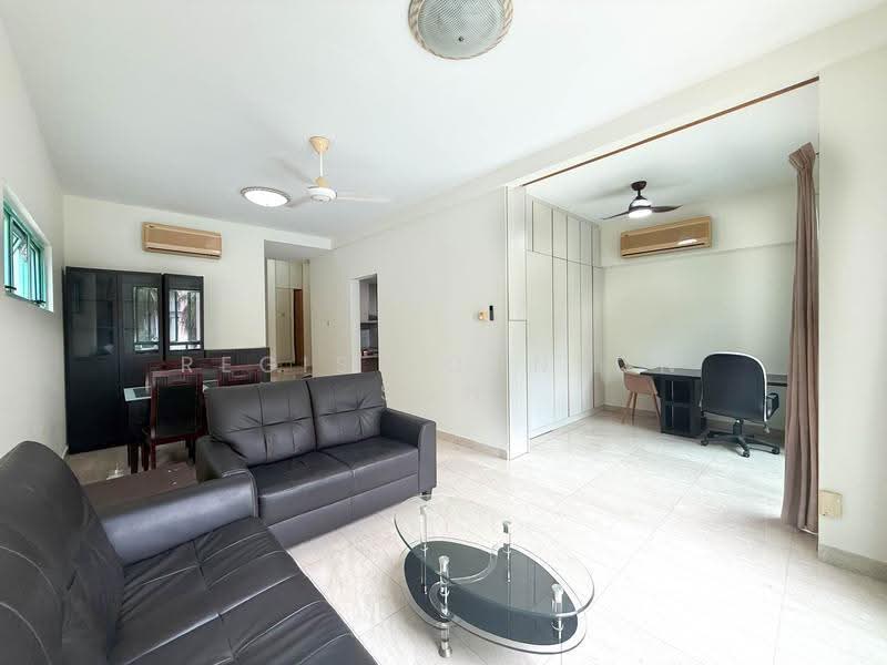 Hazel Park Condo, 15 Hazel Park Condo, Dairy Farm / Bukit Panjang / Choa Chu Kang, 2 Bedrooms, 980 sqft, Condominium For Rent, by Regis Johnson Soh, 500266181 - Living Room - PropertyGuru.com.sg