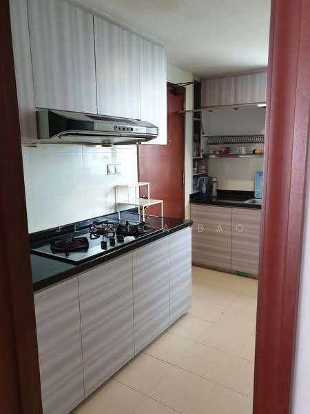 Hazel Park Condo, 27 Hazel Park Terrace, Dairy Farm / Bukit Panjang / Choa Chu Kang, Room Rental, 250 sqft, Condominium For Rent, by Jessica Bao, 500266182 - Kitchen - PropertyGuru.com.sg