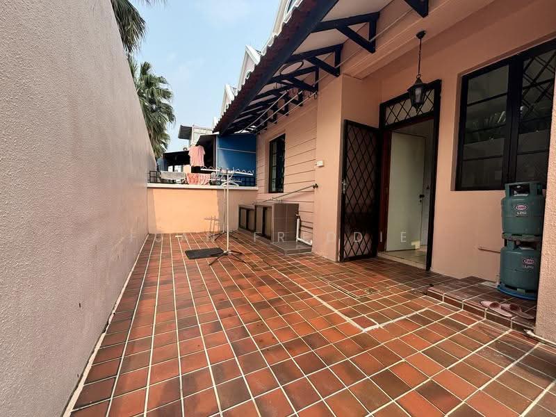 3 Storey Corner Terrace For Rent @ Highgate Crescent Old Toh Tuck Rd, Highgate crescent, Clementi Park / Upper Bukit Timah, 6 Bedrooms, 3,154 sqft, Corner Terrace For Rent, by Fuan Freddie, 500266185 - PropertyGuru.com.sg
