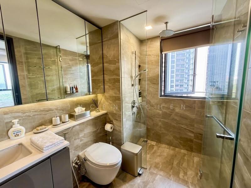 Lake Grande, 2 Jurong Lake Link, Boon Lay / Jurong / Tuas, 3 Bedrooms, 926 sqft, Condominium For Sale, by Vincent Chen, 500266187 - Bathroom - PropertyGuru.com.sg