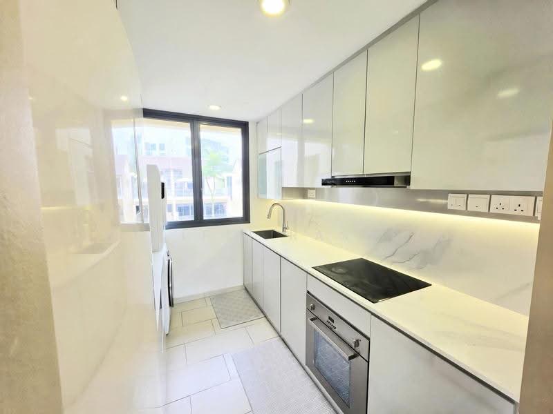Palm Isles, 40 Flora Drive, Changi Airport / Changi Village, 3 Bedrooms, 990 sqft, Condominium For Sale, by Zulkifli Rasheed, 500266190 - Kitchen - PropertyGuru.com.sg