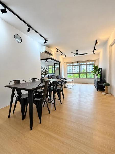 224A Sumang Lane, 224A Sumang Lane, Hougang / Punggol / Sengkang, 3 Bedrooms, 1,001 sqft, HDB Flat For Sale, by Sufian Daud, 500266210 - Living Room - PropertyGuru.com.sg