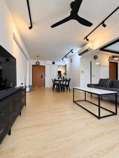 224A Sumang Lane, 224A Sumang Lane, Hougang / Punggol / Sengkang, 3 Bedrooms, 1,001 sqft, HDB Flat For Sale, by Sufian Daud, 500266210 - Living Room - PropertyGuru.com.sg