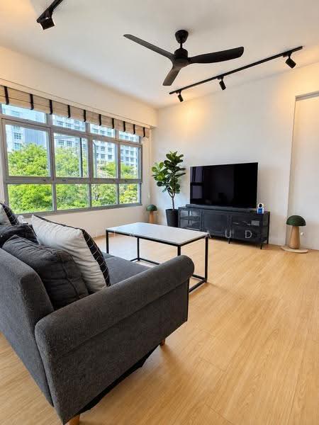 224A Sumang Lane, 224A Sumang Lane, Hougang / Punggol / Sengkang, 3 Bedrooms, 1,001 sqft, HDB Flat For Sale, by Sufian Daud, 500266210 - Living Room - PropertyGuru.com.sg