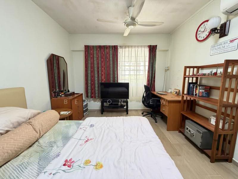 406 Serangoon Avenue 1, 406 Serangoon Avenue 1, Hougang / Punggol / Sengkang, 4 Bedrooms, 1,572 sqft, HDB Flat For Sale, by Benson Yew, 500266211 - Bedroom - PropertyGuru.com.sg