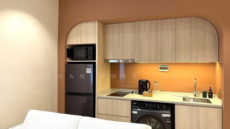 26 Evans road, Evans Road, Tanglin / Holland / Bukit Timah, 2 Bedrooms, 700 sqft, Apartment For Rent, by Chan Hwee Tze, 500266216 - Kitchen - PropertyGuru.com.sg