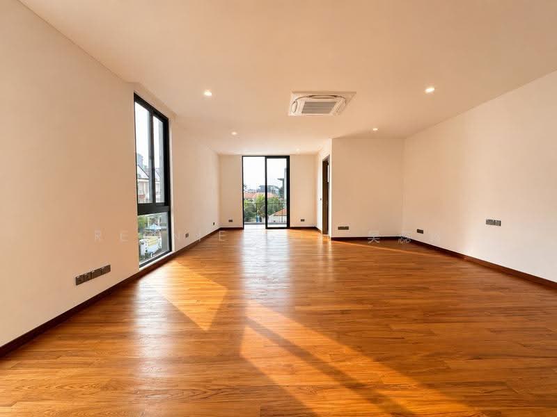โ
๐๐ฎ๐ป๐ฑ๐ฒ๐ฑ ๐๐
๐ฐ๐ฒ๐น๐น๐ฒ๐ป๐ฐ๐ฒ โ
Telok Kurau Brand New Semi-Detached, Telok Kurau / Joo Chiat / Koon Seng, East Coast / Marine Parade, 5 Bedrooms, 6,311 sqft, Semi-Detached House For Sale, by Rennie Goh ๅด่็ฒ, 500266221 - Interior - PropertyGuru.com.sg