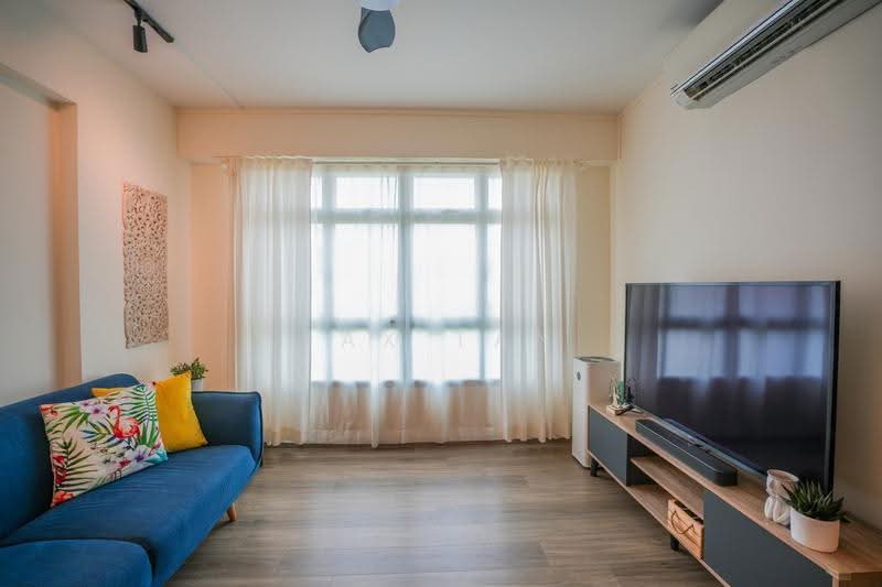 436A Bukit Batok West Avenue 5, 436A Bukit Batok West Avenue 5, Dairy Farm / Bukit Panjang / Choa Chu Kang, 3 Bedrooms, 1,001 sqft, HDB Flat For Sale, by Jax Tan, 500266227 - Living Room - PropertyGuru.com.sg
