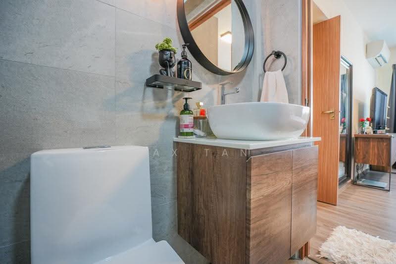 436A Bukit Batok West Avenue 5, 436A Bukit Batok West Avenue 5, Dairy Farm / Bukit Panjang / Choa Chu Kang, 3 Bedrooms, 1,001 sqft, HDB Flat For Sale, by Jax Tan, 500266227 - Bathroom - PropertyGuru.com.sg