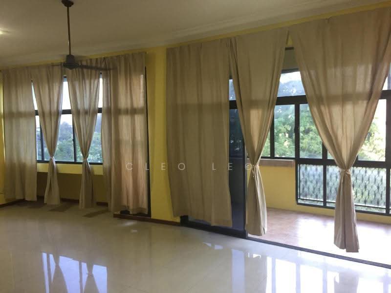 Lakepoint Condo, 10 Lakepoint Drive, Boon Lay / Jurong / Tuas, 3 Bedrooms, 2,217 sqft, Condominium For Rent, by CLeo Leo, 500266229 - Balcony - PropertyGuru.com.sg
