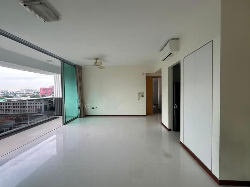 Kovan Residences, 1A Kovan Road, Hougang / Punggol / Sengkang, 2 Bedrooms, 893 sqft, Condominium For Rent, by Nicole Chia, 500266234 - Balcony - PropertyGuru.com.sg