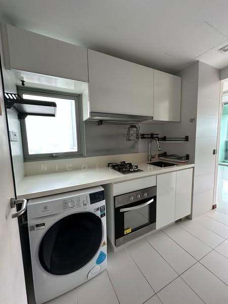Kovan Residences, 1A Kovan Road, Hougang / Punggol / Sengkang, 2 Bedrooms, 893 sqft, Condominium For Rent, by Nicole Chia, 500266234 - Kitchen - PropertyGuru.com.sg