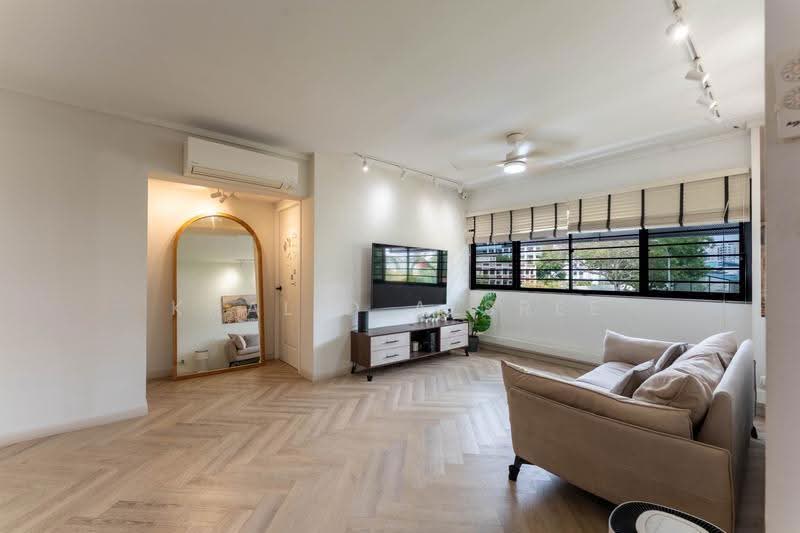 556 Pasir Ris Street 51, 556 Pasir Ris Street 51, Pasir Ris / Tampines, 4 Bedrooms, 1,302 sqft, HDB Flat For Sale, by Khalid Alsree, 500266239 - Living Room - PropertyGuru.com.sg