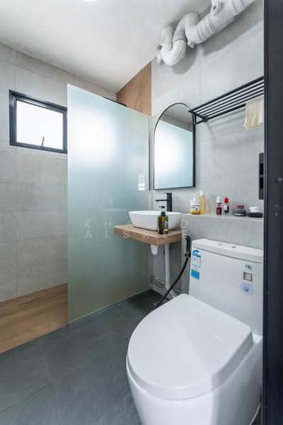 556 Pasir Ris Street 51, 556 Pasir Ris Street 51, Pasir Ris / Tampines, 4 Bedrooms, 1,302 sqft, HDB Flat For Sale, by Khalid Alsree, 500266239 - Bathroom - PropertyGuru.com.sg