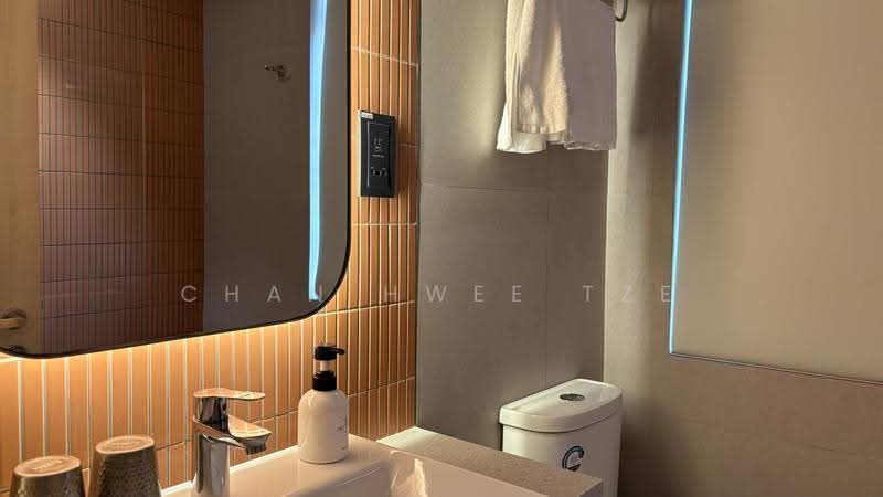 26 Evans Road, 26 Evans Road, Tanglin / Holland / Bukit Timah, 1 Bedroom, 452 sqft, Apartment For Rent, by Chan Hwee Tze, 500266254 - Bathroom - PropertyGuru.com.sg