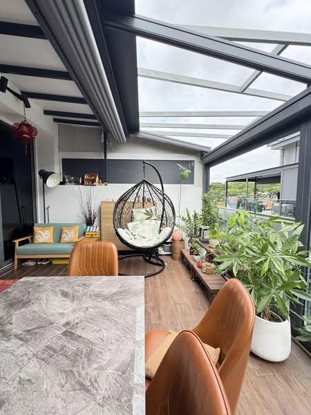 The Promenade @ Pelikat, 183 Jalan Pelikat, Hougang / Punggol / Sengkang, 4 Bedrooms, 1,378 sqft, Condominium For Rent, by Sarah Sun, 500266257 - Balcony - PropertyGuru.com.sg