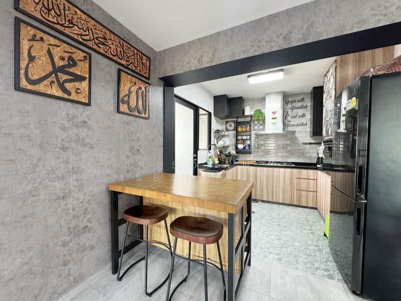 104C Canberra Street, 104C Canberra Street, Sembawang / Yishun, 3 Bedrooms, 1,001 sqft, HDB Flat For Sale, by Risdian Isbintara, 500266261 - Kitchen - PropertyGuru.com.sg