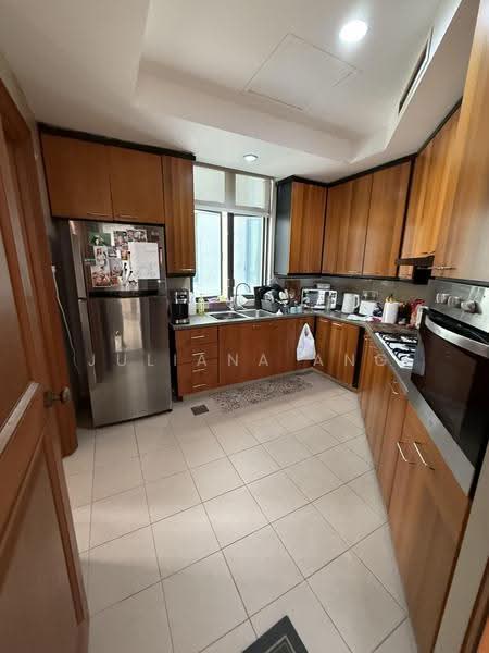 Valley Park, 479 River Valley Road, Tanglin / Holland / Bukit Timah, 2 Bedrooms, 1,216 sqft, Condominium For Rent, by Juliana Ang, 500266279 - PropertyGuru.com.sg
