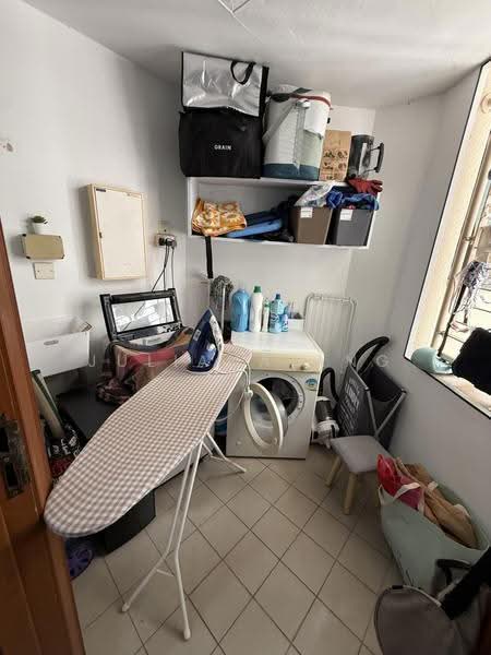 Valley Park, 479 River Valley Road, Tanglin / Holland / Bukit Timah, 2 Bedrooms, 1,216 sqft, Condominium For Rent, by Juliana Ang, 500266279 - PropertyGuru.com.sg