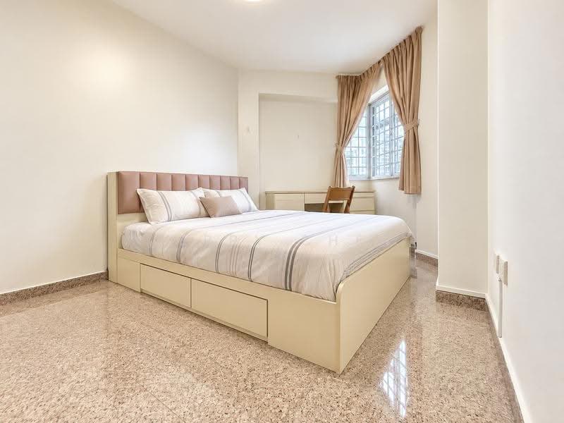 395 Bukit Batok West Avenue 5, 395 Bukit Batok West Avenue 5, Dairy Farm / Bukit Panjang / Choa Chu Kang, 3 Bedrooms, 990 sqft, HDB Flat For Sale, by Jerry Chen, 500266285 - Bedroom - PropertyGuru.com.sg