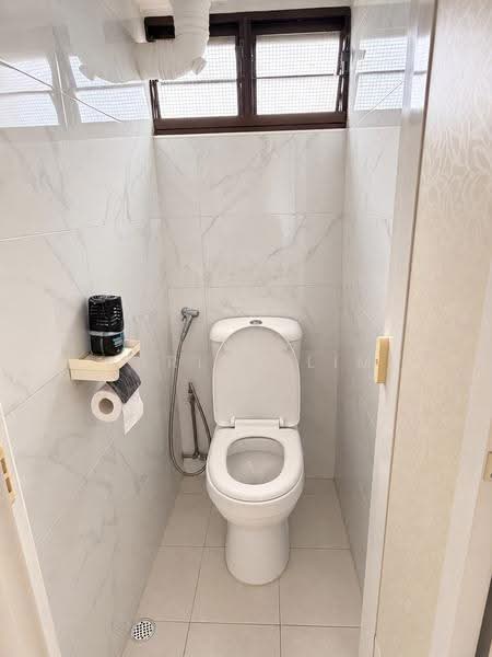31 Marine Crescent, 31 Marine Crescent, East Coast / Marine Parade, Room Rental, 818 sqft, HDB Flat For Rent, by Adrian Lim, 500266286 - Bathroom - PropertyGuru.com.sg