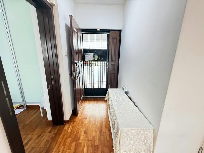 653B Jurong West Street 61, 653B Jurong West Street 61, Boon Lay / Jurong / Tuas, 3 Bedrooms, 1,184 sqft, HDB Flat For Rent, by Jialin Huang, 500266290 - Entrance - PropertyGuru.com.sg
