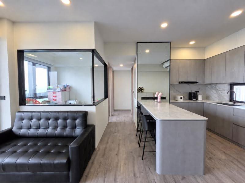 J Gateway, Boon Lay / Jurong / Tuas, 3 Bedrooms, 893 sqft, Condominium For Sale, by Bee 林美玲, 500266292 - Living Room - PropertyGuru.com.sg