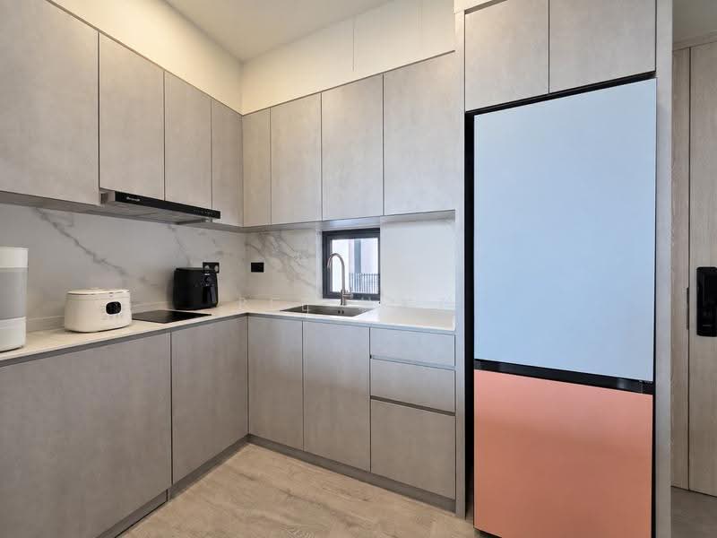 J Gateway, Boon Lay / Jurong / Tuas, 3 Bedrooms, 893 sqft, Condominium For Sale, by Bee 林美玲, 500266292 - Kitchen - PropertyGuru.com.sg
