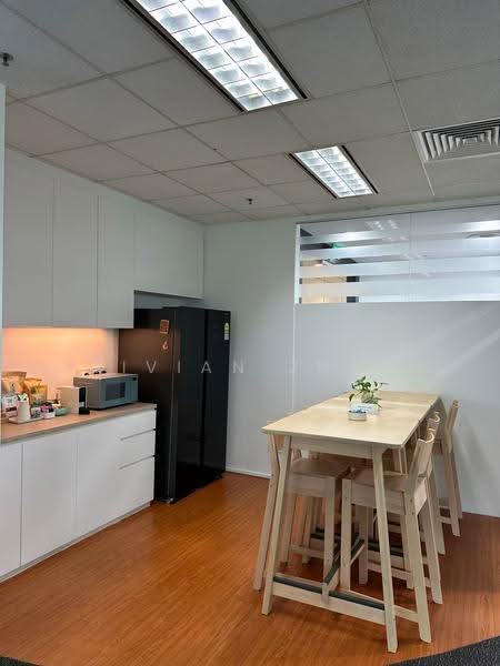 Suntec City Tower, 6 Temasek Boulevard, Boat Quay / Raffles Place / Marina, 1,991 sqft, Office For Rent, by Vivian Zhao, 500266295 - Kitchen - CommercialGuru.com.sg