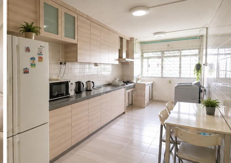 766 Jurong West Street 74, 766 Jurong West Street 74, Boon Lay / Jurong / Tuas, 3 Bedrooms, 1,120 sqft, HDB Flat For Rent, by Jialin Huang, 500266300 - Kitchen - PropertyGuru.com.sg