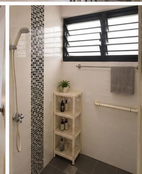 766 Jurong West Street 74, 766 Jurong West Street 74, Boon Lay / Jurong / Tuas, 3 Bedrooms, 1,120 sqft, HDB Flat For Rent, by Jialin Huang, 500266300 - Bathroom - PropertyGuru.com.sg
