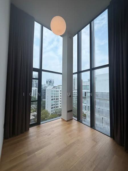 The Hyde, 11 Balmoral Road, Tanglin / Holland / Bukit Timah, 2 Bedrooms, 936 sqft, Condominium For Rent, by Ignatius Ng, 500266304 - Master bedroom - PropertyGuru.com.sg