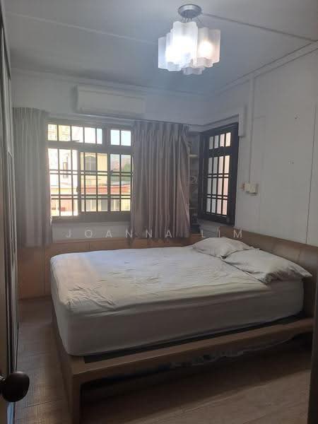 181 Stirling Road, 181 Stirling Road, Alexandra / Commonwealth, 3 Bedrooms, 1,033 sqft, HDB Flat For Sale, by Joanna Lim, 500266308 - Bedroom - PropertyGuru.com.sg