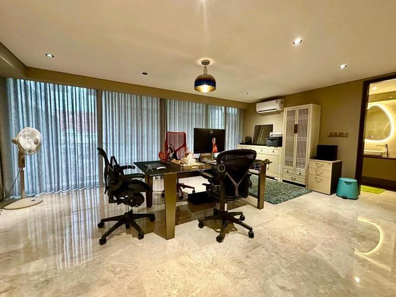 Newly built Serangoon Gardens 6 beds 6 baths, Hougang / Punggol / Sengkang, 6 Bedrooms, 5,800 sqft, Terraced House For Rent, by Linda Foo 符雪梅, 500266313 - PropertyGuru.com.sg
