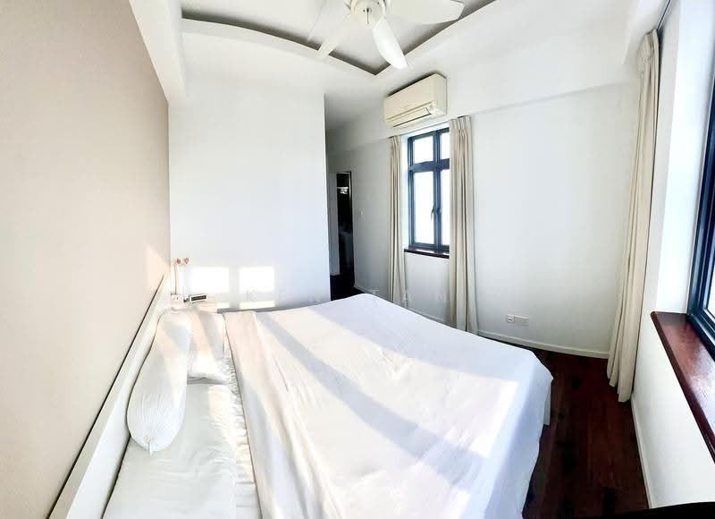 Mirage Tower, 80 Kim Seng Road, Orchard / River Valley, 2 Bedrooms, 958 sqft, Condominium For Sale, by Ken Tan, 500266323 - Bedroom - PropertyGuru.com.sg