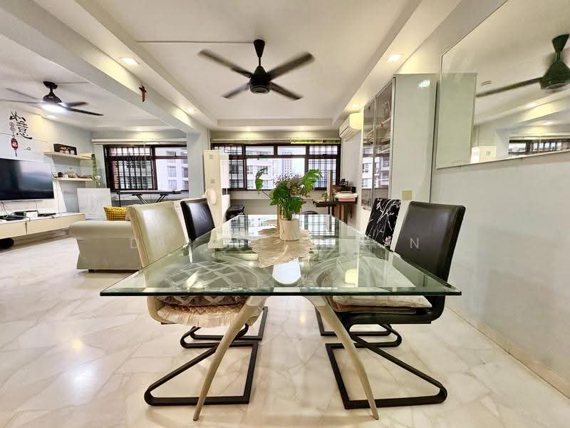192 Bukit Batok West Avenue 6, 192 Bukit Batok West Avenue 6, Dairy Farm / Bukit Panjang / Choa Chu Kang, 3 Bedrooms, 1,292 sqft, HDB Flat For Sale, by Darrell Chan, 500266325 - Dining Room - PropertyGuru.com.sg
