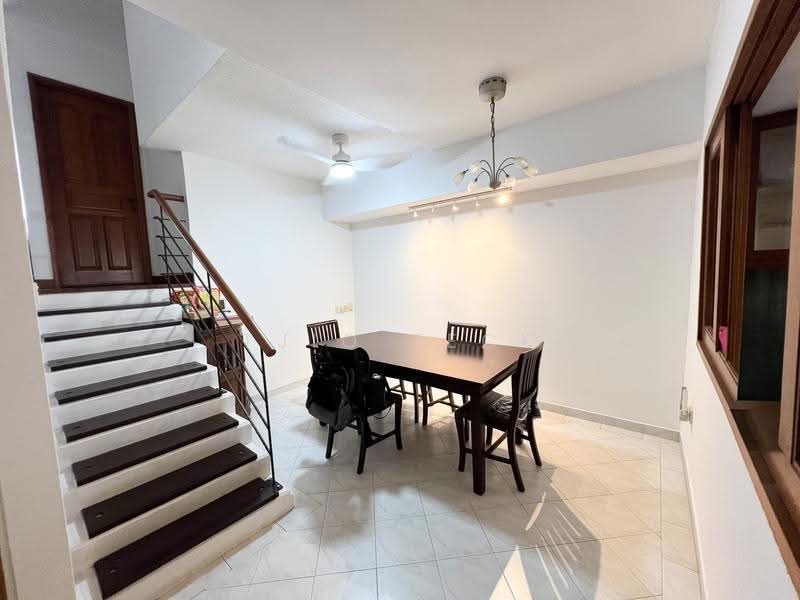 Pandan Valley, 3 Pandan Valley, Clementi Park / Upper Bukit Timah, 3 Bedrooms, 1,335 sqft, Condominium For Rent, by TJIO TECK, 500266333 - PropertyGuru.com.sg