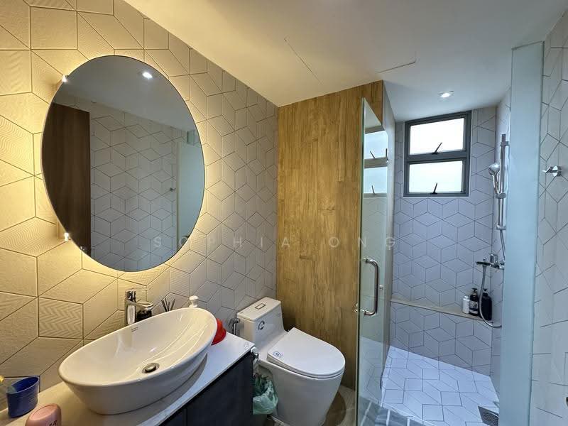 The Florida, 78 Hougang Avenue 7, Hougang / Punggol / Sengkang, 4 Bedrooms, 1,991 sqft, Condominium For Sale, by Sophia Ong, 500266336 - Bathroom - PropertyGuru.com.sg
