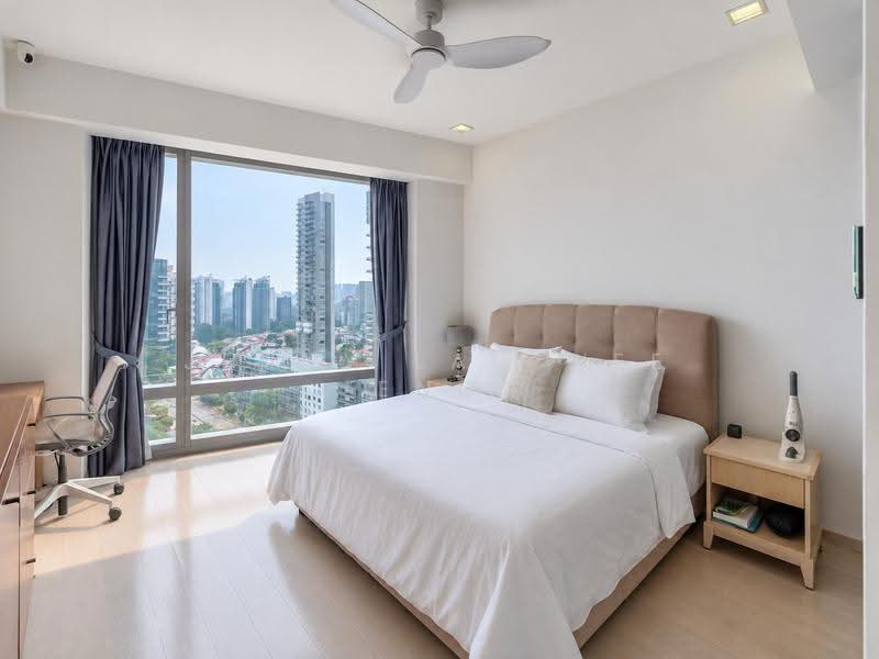 The Orchard Residences, 238 Orchard Boulevard, Orchard / River Valley, 3 Bedrooms, 2,174 sqft, Condominium For Sale, by Jenny Lau Wee Eng, 500266341 - Master Bedroom - PropertyGuru.com.sg