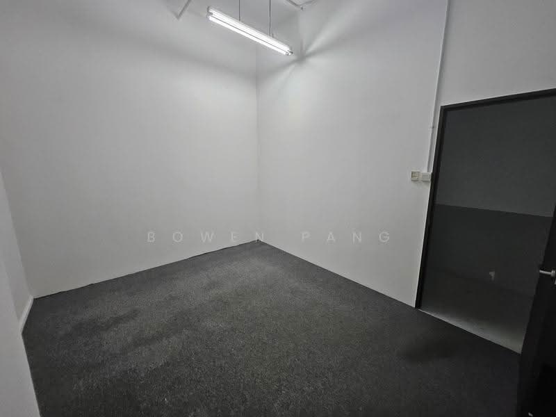 Woodlands 11, 11 Woodlands Close, Admiralty / Woodlands, 180 sqft, Light Industrial (B1) For Rent, by Bowen Pang, 500266350 - Interior - CommercialGuru.com.sg