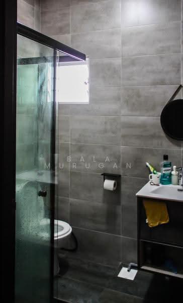 591A Ang Mo Kio Street 51, 591A Ang Mo Kio Street 51, Ang Mo Kio / Bishan / Thomson, 2 Bedrooms, 732 sqft, HDB Flat For Sale, by Bala Murugan, 500266363 - Bathroom - PropertyGuru.com.sg