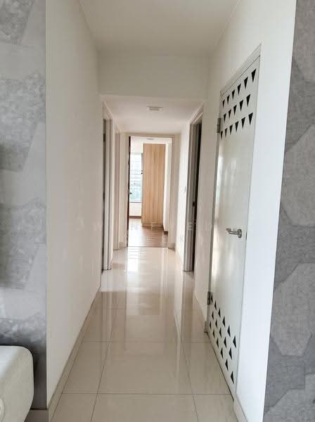 588D Ang Mo Kio Street 52, 588D Ang Mo Kio Street 52, Ang Mo Kio / Bishan / Thomson, 3 Bedrooms, 980 sqft, HDB Flat For Sale, by Winfred Quek, 500266390 - Corridor - PropertyGuru.com.sg