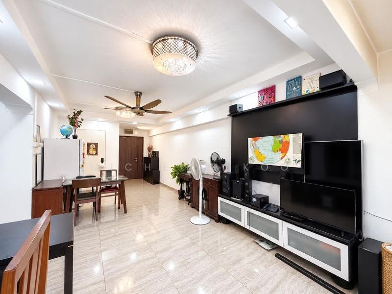 484D Choa Chu Kang Avenue 5, 484D Choa Chu Kang Avenue 5, Dairy Farm / Bukit Panjang / Choa Chu Kang, 4 Bedrooms, 1,238 sqft, HDB Flat For Sale, by Michelle Koo, 500266392 - Living Room - PropertyGuru.com.sg